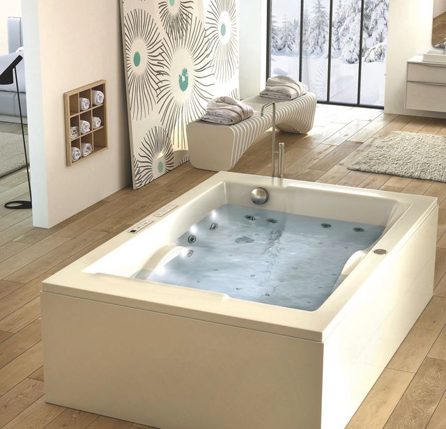 WC dans la salle de bain : pour ou contre ?